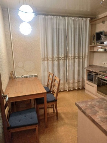 2-к. квартира, 65м2, 10/17 эт.