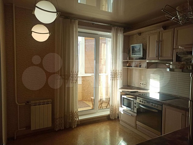 2-к. квартира, 65м2, 10/17 эт.