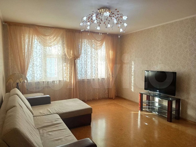 2-к. квартира, 65м2, 10/17 эт.