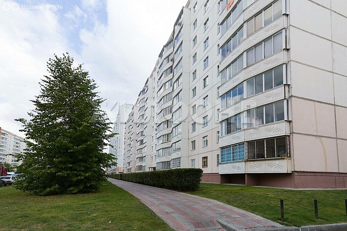 3-комнатная квартира: Новосибирск, микрорайон Родники, улица Гребенщикова, 10 (73м2)